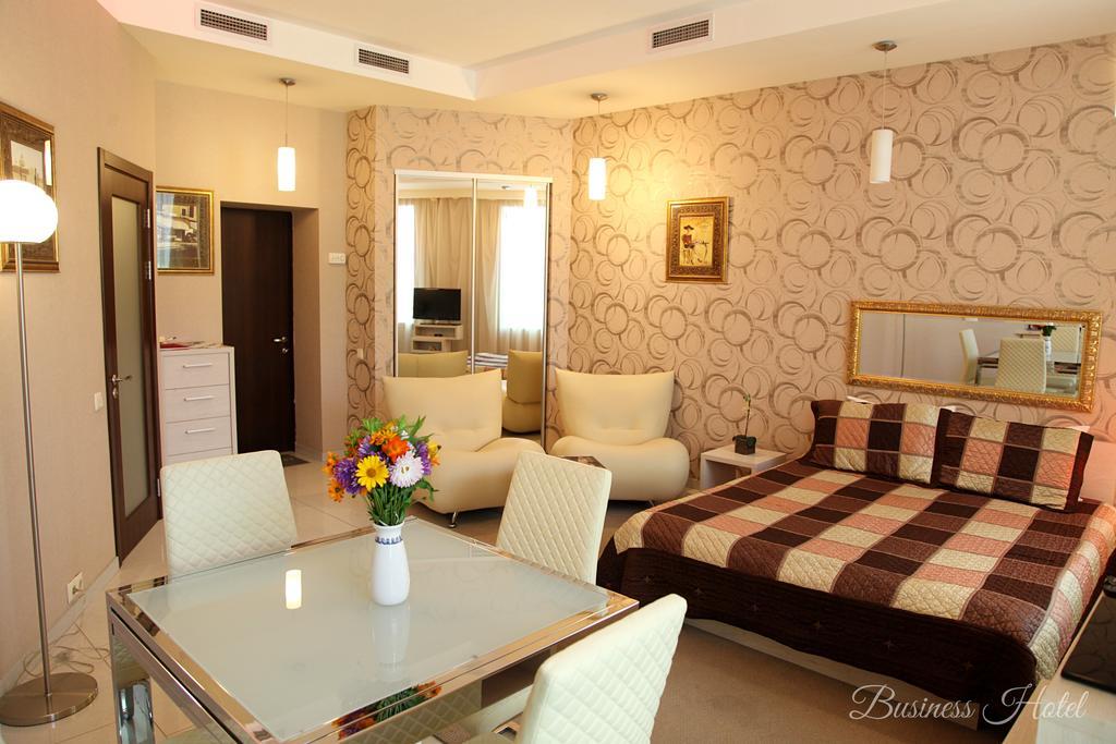 Business Hotel Charkiv Rum bild
