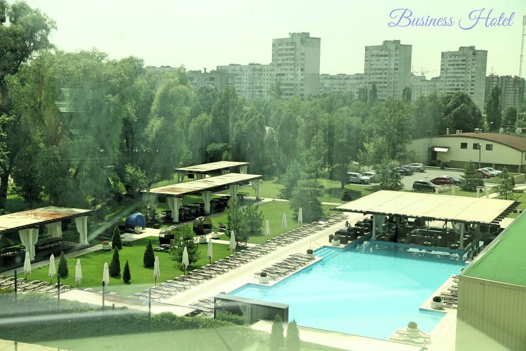 Business Hotel Charkiv Rum bild