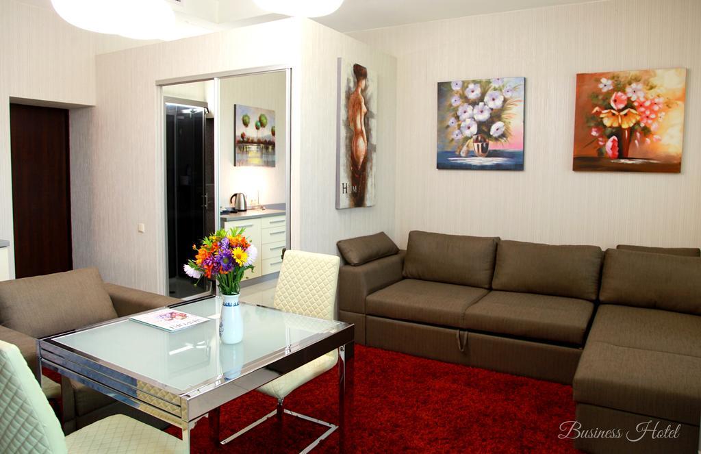 Business Hotel Charkiv Rum bild
